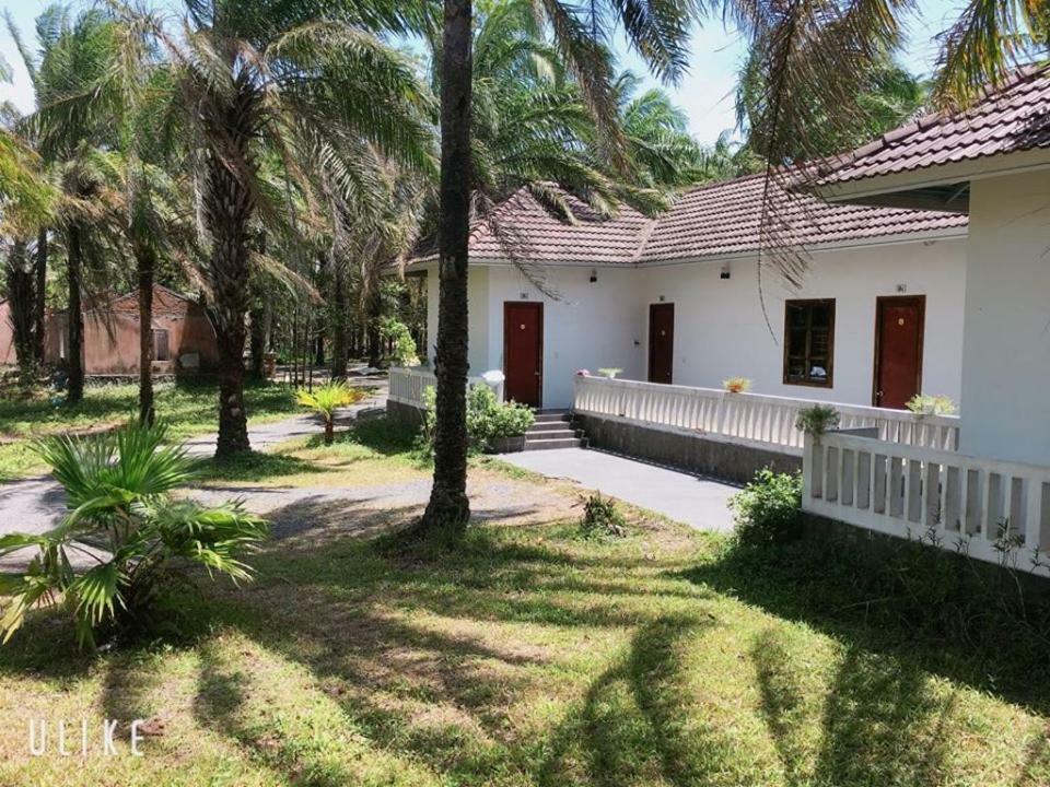Palm Garden House Hotell Quang Tri Exteriör bild